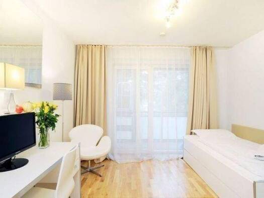 Wohnung zur Miete 1.199 € 1 Zimmer 23 m² frei ab sofort Rödelheimer Parkweg 5 Rödelheim Mitte-West 60489