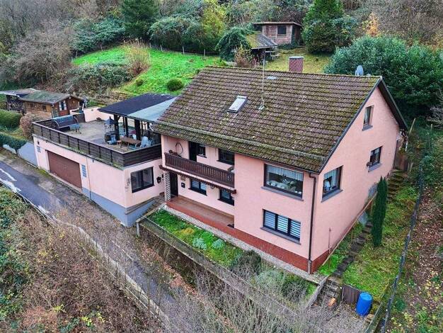 Mehrfamilienhaus zum Kauf 385.000 € 11 Zimmer 241 m² 2.710 m² Grundstück frei ab sofort Eberbach Eberbach, Baden 69412