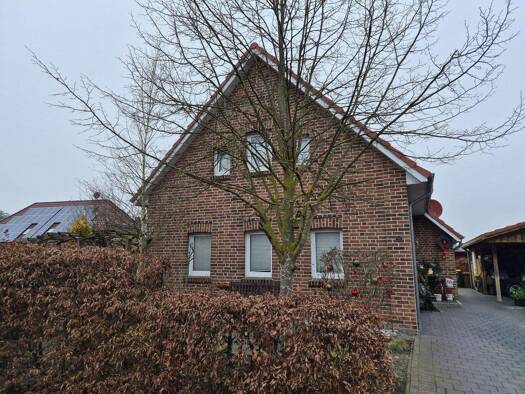 Einfamilienhaus zur Miete 1.200 € 4 Zimmer 120 m² 450 m² Grundstück frei ab 01.04.2026 Altenoythe Friesoythe 26169