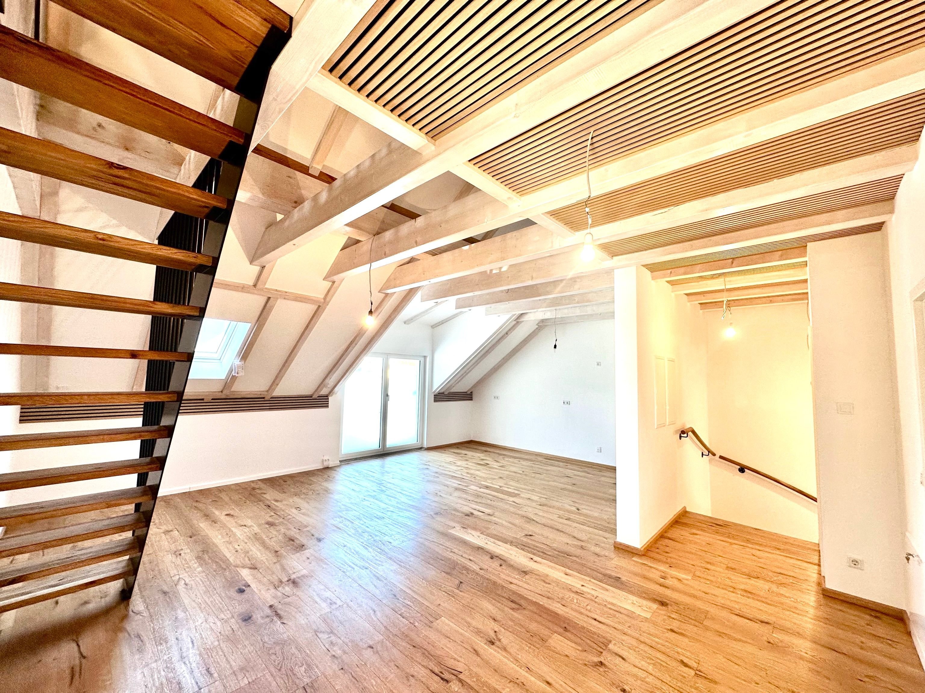 Maisonette zum Kauf provisionsfrei 585.000 € 3 Zimmer 109 m²<br/>Wohnfläche 1.<br/>Geschoss ab sofort<br/>Verfügbarkeit Nürnberg 90427