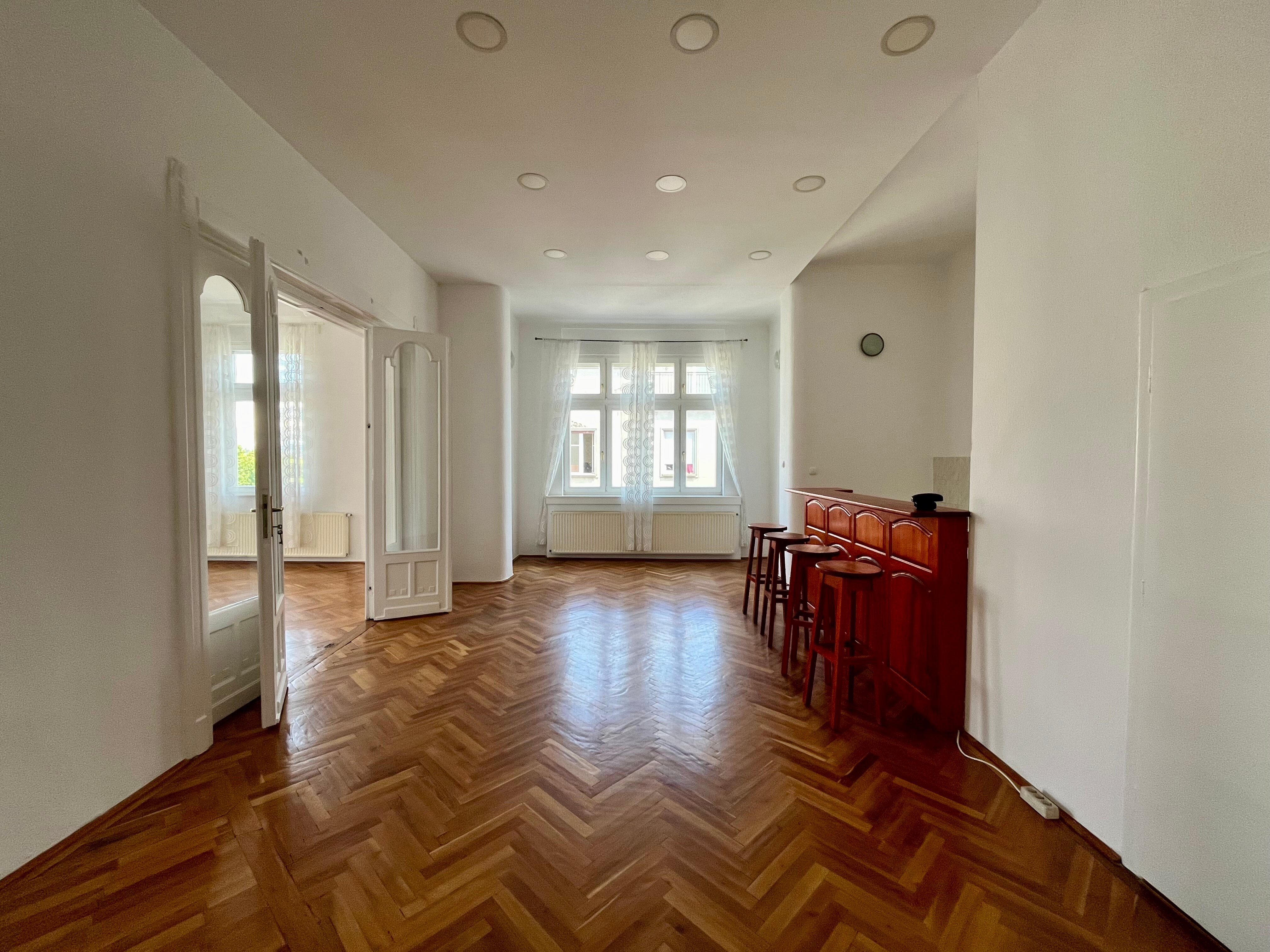 Wohnung zum Kauf 474.000 € 2 Zimmer 80 m²<br/>Wohnfläche 4.<br/>Geschoss Budapest