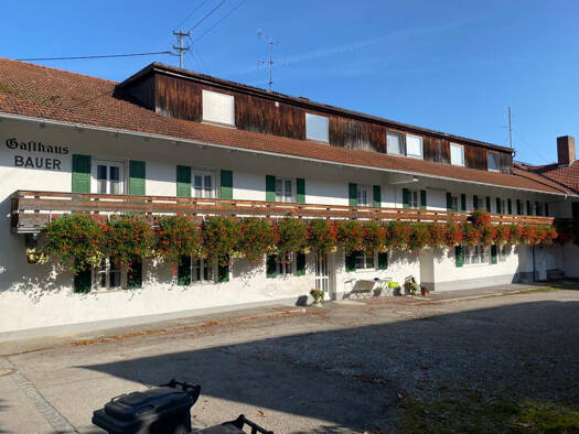 Mehrfamilienhaus zum Kauf provisionsfrei 3.500.000 € 36 Zimmer 1.631 m² 2.646 m² Grundstück Lorenzenberg Aßling-Lorenzenberg 85617