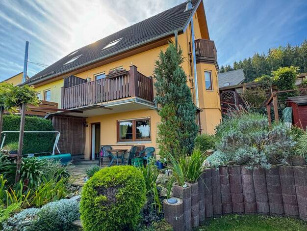 Doppelhaushälfte zum Kauf 260.000 € 4 Zimmer 118 m² 317 m² Grundstück frei ab 01.04.2027 Aue 08280