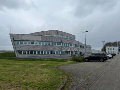 Hotel zum Kauf 2.100.000 € 6.578 m² Gastrofläche 29.712 m² Grundstück Kampweg 12 Rosdorf Rosdorf 37124
