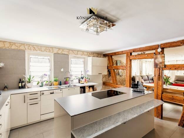 Einfamilienhaus zum Kauf 599.000 € 8 Zimmer 199 m² 200 m² Grundstück Hirschlanden Ditzingen 71254