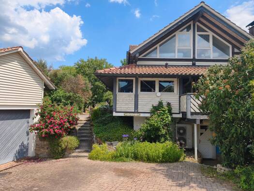 Einfamilienhaus zur Miete 1.650 € 6 Zimmer 157 m² 1.400 m² Grundstück frei ab sofort Heselwangen Balingen 72336