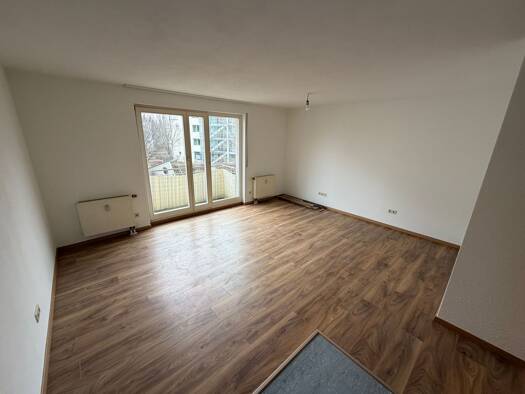 Wohnung zur Miete 400 € 1,5 Zimmer 38,5 m² Geschoss 1/4 frei ab sofort Strehlen Dresden 01219