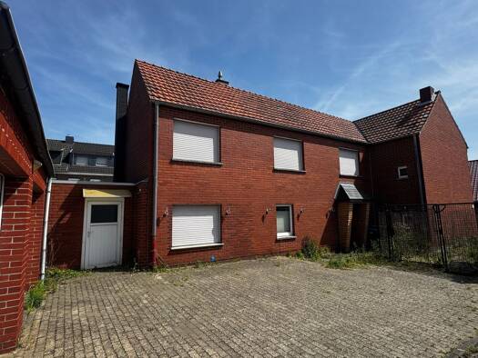 Einfamilienhaus zum Kauf 272.000 € 7 Zimmer 150,8 m² 686 m² Grundstück Ratheim Hückelhoven 41836