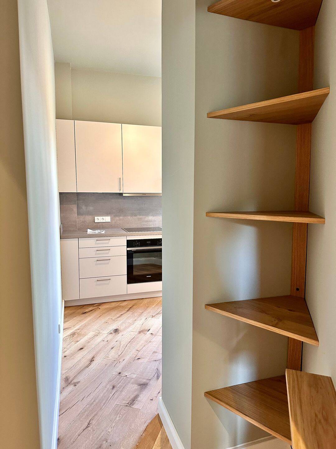 Kiel-Ravensberg, komplett (energetisch) sanierte, wunderschöne 3-Zi-Altbauwohnung mit Loggia im EG – Ahlmannstraße 24, 24118 Kiel – Vorschaubild 9