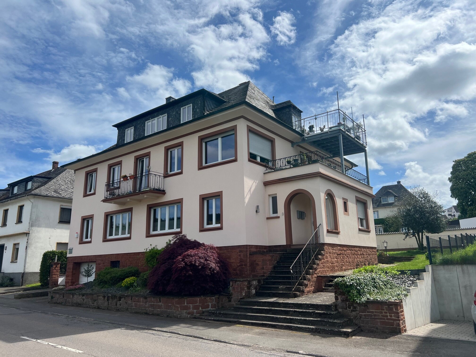 Wohnung zum Kauf provisionsfrei 235.000 € 4 Zimmer 85 m²<br/>Wohnfläche 2.<br/>Geschoss Wiltinger Str. 3 Beurig Saarburg 54439