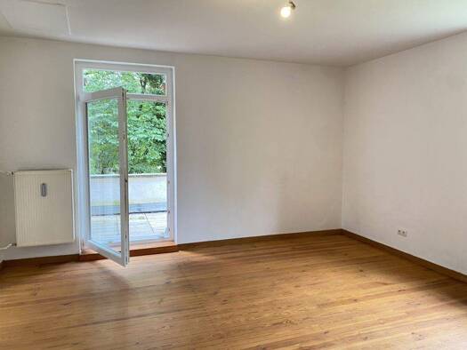 Wohnung zur Miete 710 € 2,5 Zimmer 80 m² frei ab sofort Coburg 96450