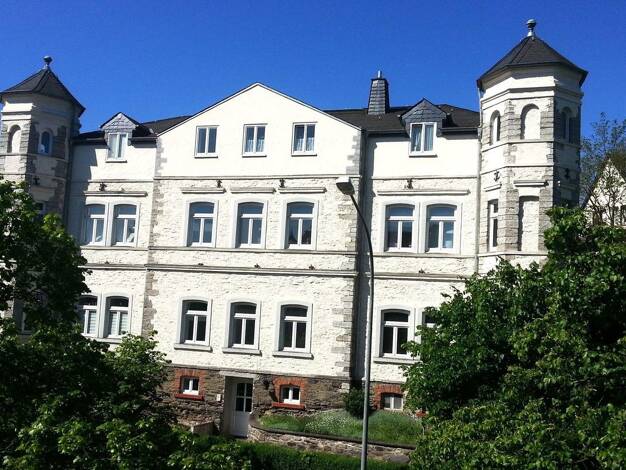 Wohnung zur Miete 790 € 2 Zimmer 75 m² frei ab 01.10.2026 Limburger Straße 25 Weilburg Weilburg 35781