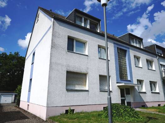 Mehrfamilienhaus zum Kauf als Kapitalanlage geeignet 775.000 € 17 Zimmer 414 m² 698 m² Grundstück Rheindorf Leverkusen 51371