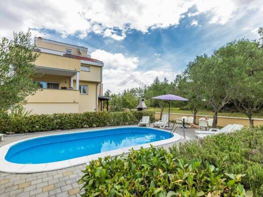 Wohnung zur Miete 500 € 3 Zimmer 81 m² Geschoss 2/2 Zadar 23000