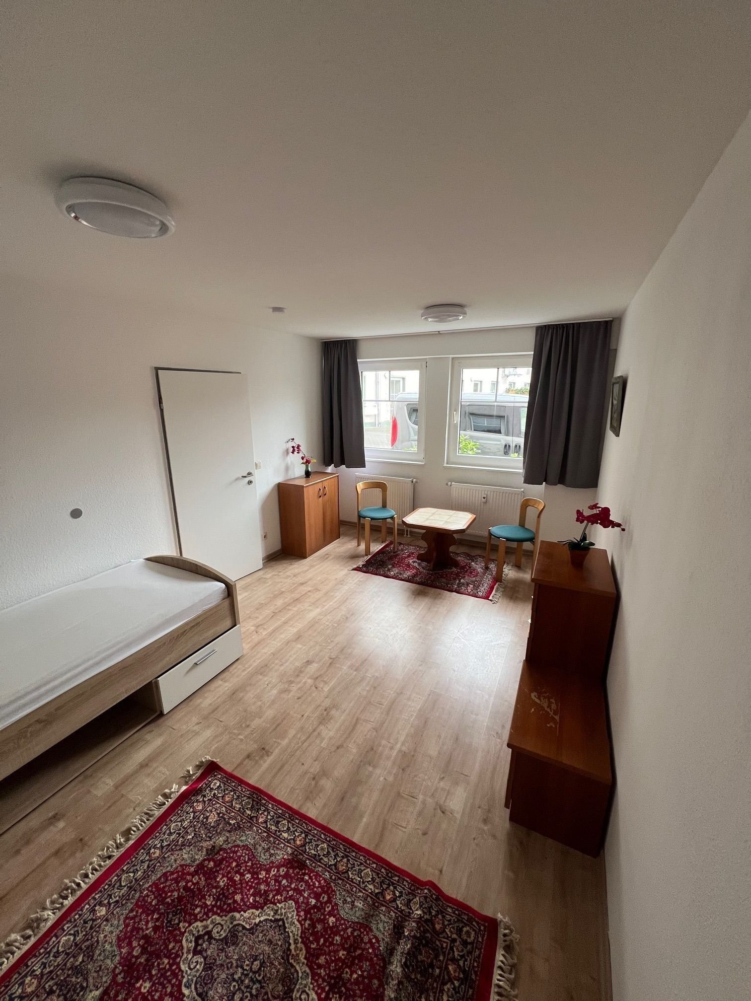 Studio zur Miete 350 € 1 Zimmer 27 m²<br/>Wohnfläche EG<br/>Geschoss ab sofort<br/>Verfügbarkeit Bernburger Straße 16 Staßfurt Staßfurt 39418