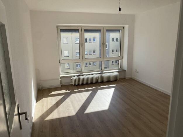 Wohnung zur Miete 810 € 2,5 Zimmer 54 m² 3. Geschoss Johann-Diedrich-Möller-Straße 33 Wedel 22880