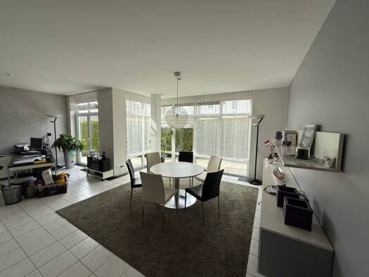 Terrassenwohnung zur Miete 1.350 € 2,5 Zimmer 105 m² Geschoss EG/3 frei ab 15.10.2025 Steinplatte Nürnberg 90491