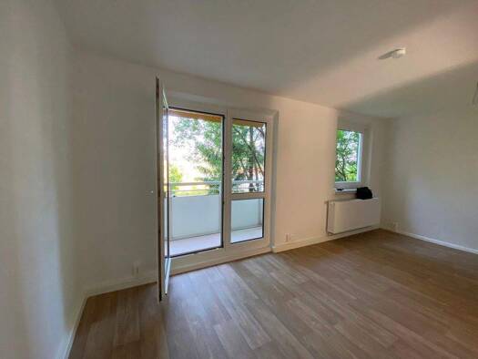 Wohnung zur Miete 302 € 3 Zimmer 54,5 m² 5. Geschoss Alexander-Gerbig-Straße 9 Suhl 98527