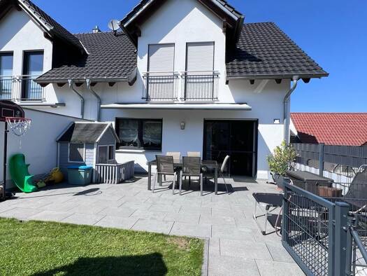 Doppelhaushälfte zur Miete 1.500 € 4 Zimmer 135 m² 350 m² Grundstück frei ab 01.11.2025 Osterwaal Au in der Hallertau 84072