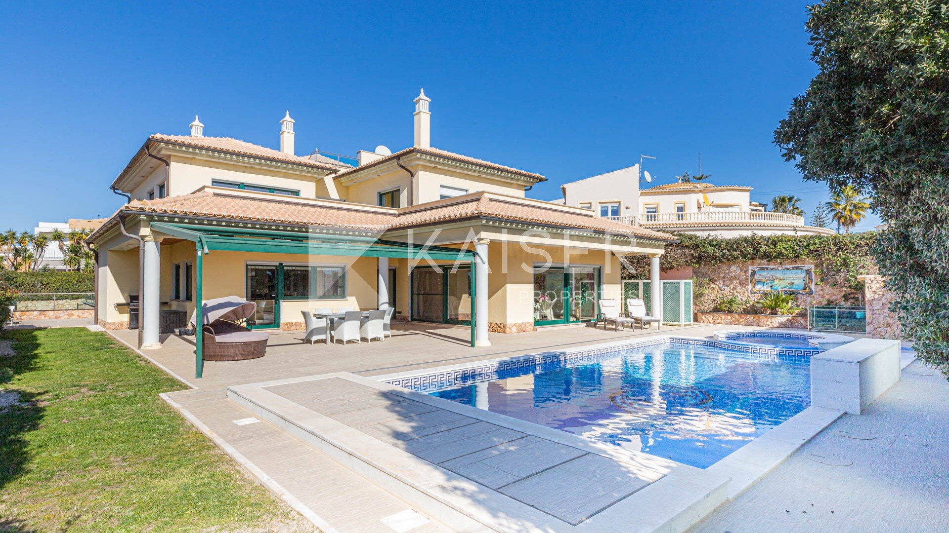 Villa zum Kauf provisionsfrei 2.100.000 € 6 Zimmer 612 m²<br/>Wohnfläche 900 m²<br/>Grundstück Albufeira