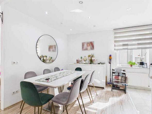 Wohnung zum Kauf 289.000 € 5,5 Zimmer 144 m² Schwandorf Schwandorf 92421