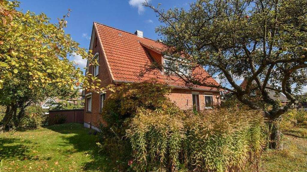 Einfamilienhaus zum Kauf 240.000 € 5 Zimmer 98 m² 622 m² Grundstück Lauenburg / Elbe 21481
