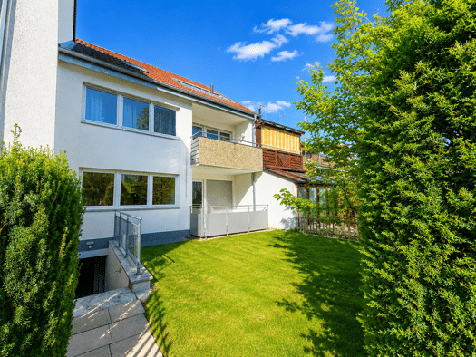 Haus zum Kauf 645.000 € 7,5 Zimmer 184 m² 304 m² Grundstück Wendlingen Wendlingen am Neckar 73240