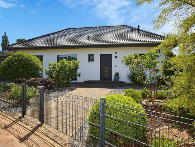 Bungalow zum Kauf provisionsfrei 649.000 € 3 Zimmer 108 m² 741 m² Grundstück Nützen 24568