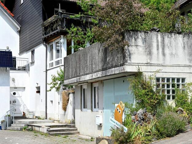 Doppelhaushälfte zum Kauf 260.000 € 8 Zimmer 186 m² 835 m² Grundstück Auendorf Bad Ditzenbach 73342