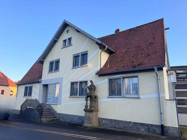 Mehrfamilienhaus zum Kauf 350.000 € 9 Zimmer 318 m² 1.038 m² Grundstück Altstadt Würzburg 97076