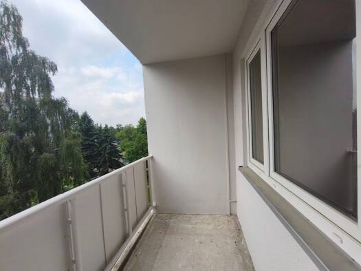 Wohnung zur Miete 318 € 3 Zimmer 62,4 m² 3. Geschoss Dietrich-Bonhoeffer-Straße 43 Zeitz Zeitz 06712
