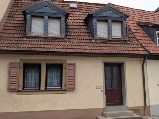 Reihenmittelhaus zum Kauf 239.000 € 4 Zimmer 125 m² 150 m² Grundstück Kitzingen 97318