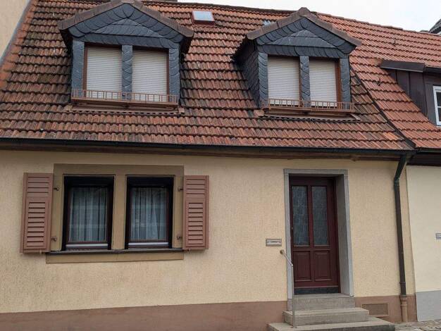 Reihenmittelhaus zum Kauf 239.000 € 4 Zimmer 125 m² 150 m² Grundstück Kitzingen 97318