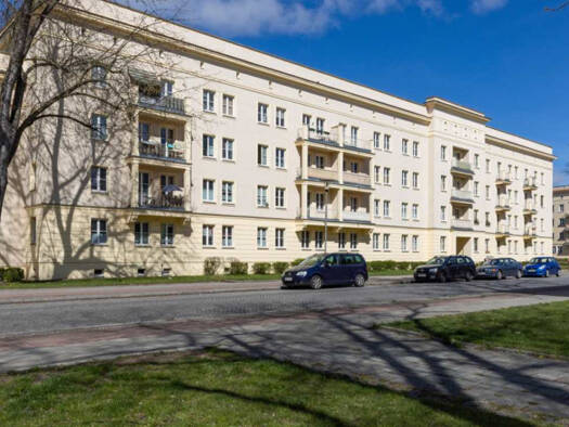 Wohnung zur Miete 403 € 3 Zimmer 63,9 m² 2. Geschoss Poststr. 09 Eisenhüttenstadt Eisenhüttenstadt 15890