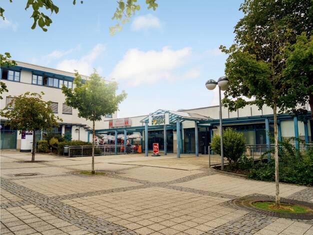 Laden zur Miete provisionsfrei 54 m² Verkaufsfläche Gorbitz-Nord/Neu-Omsewitz Ortsamtsbereich Cotta 01169