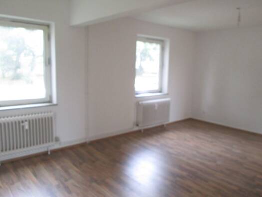 Wohnung zur Miete 381 € 3 Zimmer 67,5 m² EG frei ab sofort Kampstraße 29 Lebenstedt Nord 38226