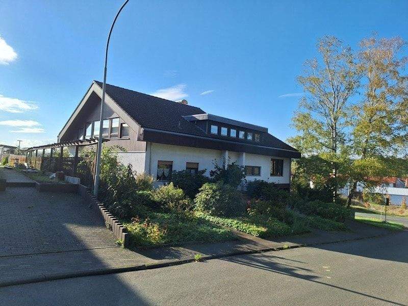 Immobilie in Grünberg - Freistehendes großes 1-FH in Grünberg - Bild 2