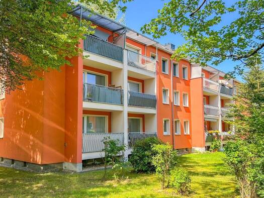 Wohnung zur Miete 329 € 2 Zimmer 56,1 m² 1. Geschoss frei ab 01.10.2026 Nestlerstraße 5 Reichenbrand Reichenbrand 09117
