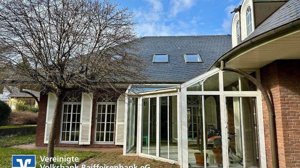 Einfamilienhaus zum Kauf 549.000 € 9 Zimmer 220 m² 725 m² Grundstück Kues Bernkastel-Kues 54470