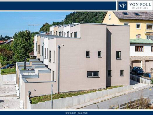 Reihenendhaus zur Miete - Erstbezug 1.450 € 4 Zimmer 158 m² 211,7 m² Grundstück Cham 93413