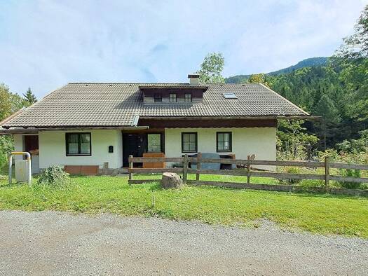 Einfamilienhaus zum Kauf 220.000 € 6 Zimmer 360 m² 1.600 m² Grundstück frei ab sofort Kreuzen, 81 – Paternion Paternion 9711