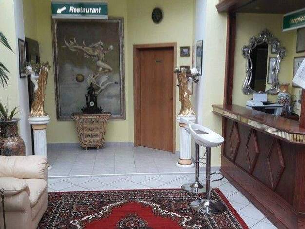 Haus zum Kauf 798.000 € 28 Zimmer 1.240 m² 1.640 m² Grundstück Blumenberg Wanzleben-Börde 39164