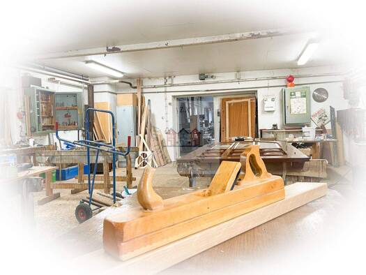 Produktionshalle zum Kauf 58,44 € 300 m² Lagerfläche Möglenz 04931