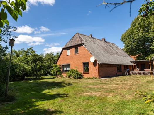 Einfamilienhaus zum Kauf 217.000 € 6 Zimmer 129 m² 1.475 m² Grundstück Grüppenbühren Ganderkesee 27777