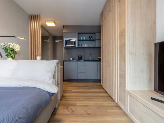 Studio zur Miete 805 € 1 Zimmer 24 m² Geschoss 6/8 frei ab 01.10.2026 Niederrad Süd 60528