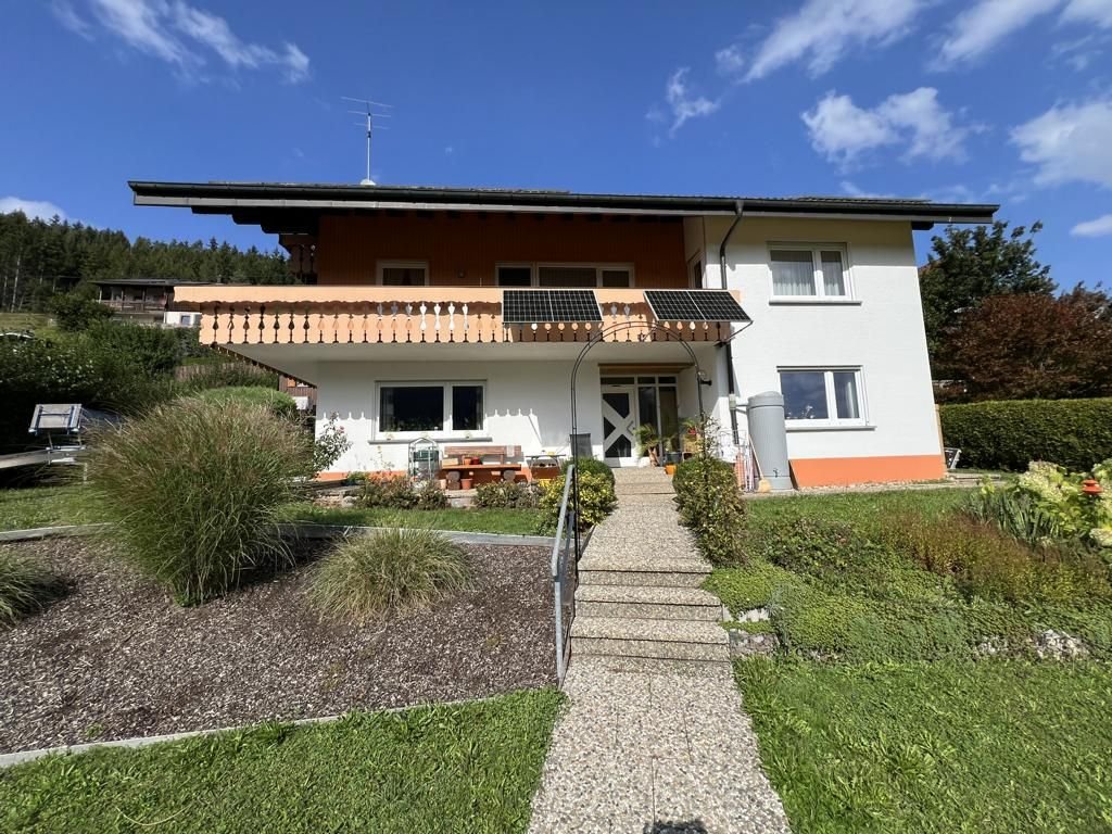 Mehrfamilienhaus zum Kauf 499.000 € 7 Zimmer 207 m²<br/>Wohnfläche 780 m²<br/>Grundstück ab sofort<br/>Verfügbarkeit Leinstetten Dornhan 72175