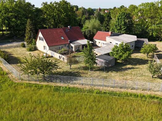 Einfamilienhaus zum Kauf 199.000 € 8 Zimmer 214,2 m² 4.125 m² Grundstück Wendemark Altmärkische Wische 39615