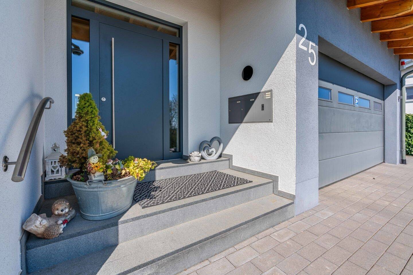 Immobilie in Ballendorf - RUHE PUR - GROSSZÜGIGES EINFAMILIENHAUS MIT EINLIEGERWOHNUNG  IN BALLENDORF - Bild 4