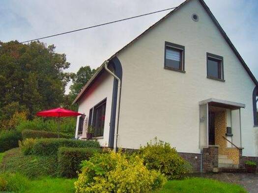 Einfamilienhaus zum Kauf 310.000 € 5 Zimmer 125 m² 1.800 m² Grundstück Altlay 56858