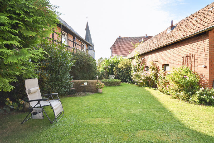 Einfamilienhaus zum Kauf 345.000 € 8 Zimmer 270 m²<br/>Wohnfläche 600 m²<br/>Grundstück Sierße Vechelde-Sierße 38159